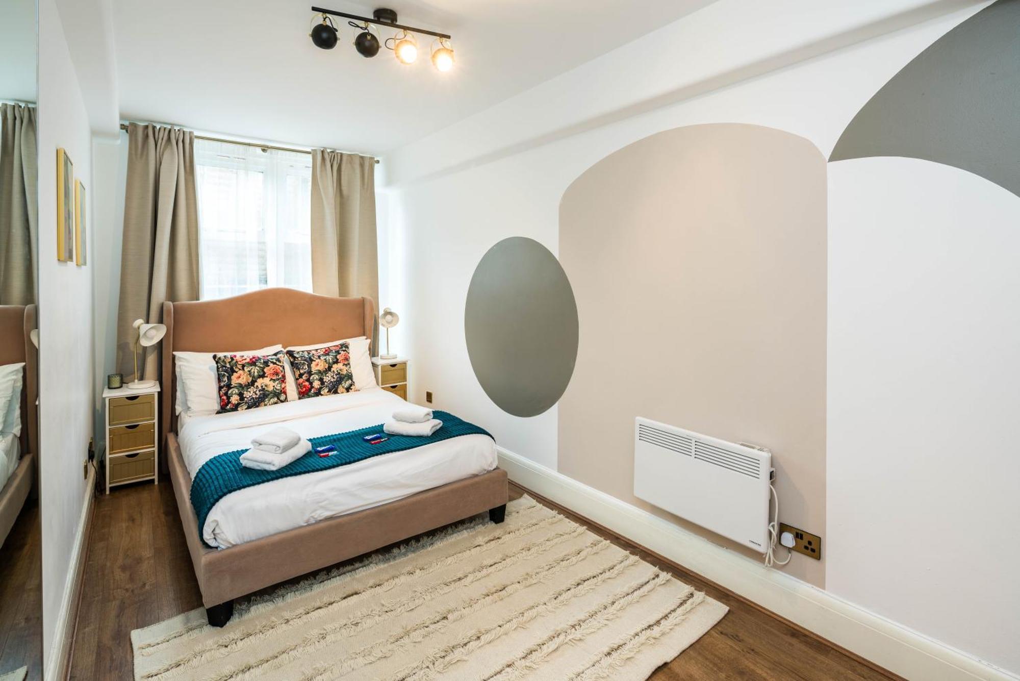 Charming Spacious 2Br Flat Near Station Plus Parking London Luaran gambar